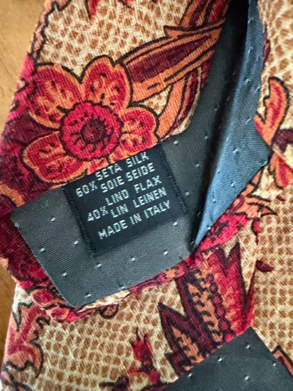 Gianfranco Ferre vintage neckwear 55% silk/45% linen